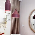 Palais Des Festivals & Croisette 1 Min *