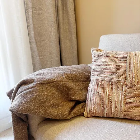 Palais Des Festivals & Croisette 1 Min Канны